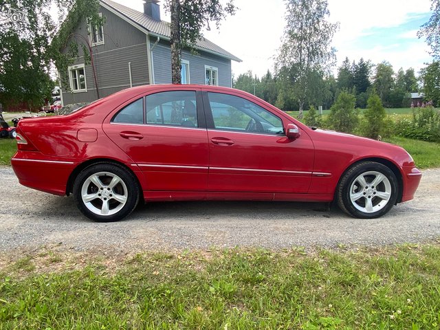 Mercedes-Benz C-sarja 2