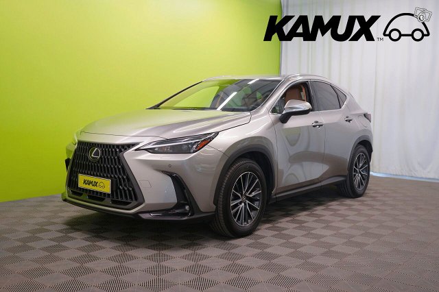 Lexus NX 6