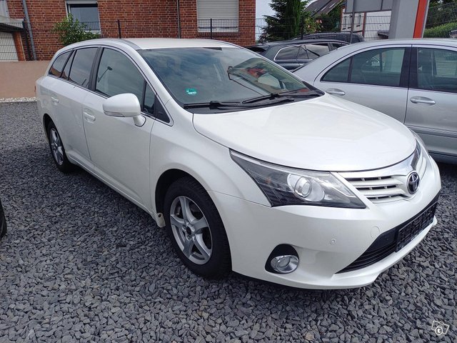 Toyota Avensis, kuva 1