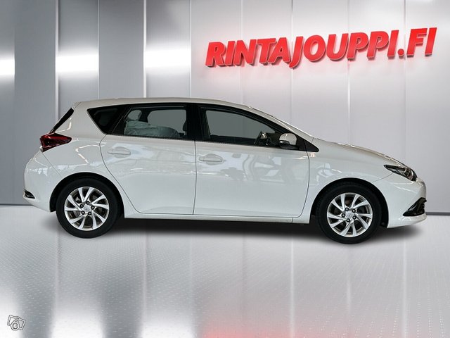 Toyota Auris 6