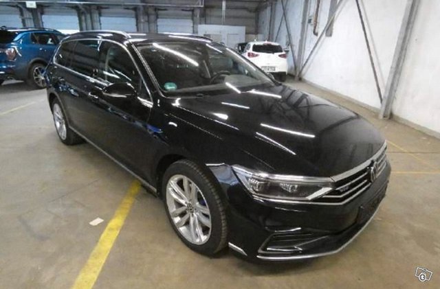 VOLKSWAGEN PASSAT, kuva 1