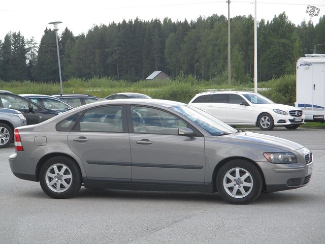 Volvo S40