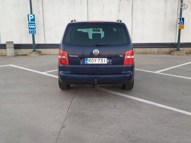 Volkswagen Touran 4