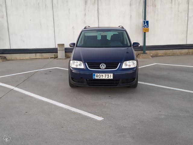 Volkswagen Touran 2