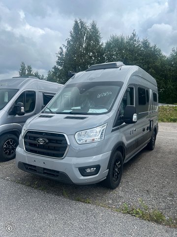 Uusi neliveto retkeiluauto vanlife-elämään, kuva 1