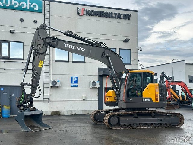 Volvo ECR 235 EL, Tiltti S70/S70, kuva 1