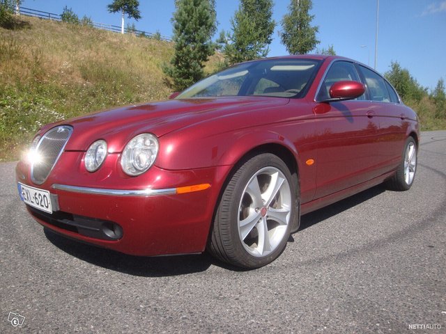 Jaguar S-Type 10