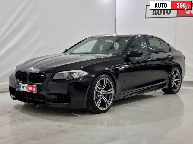 BMW M5, kuva 1