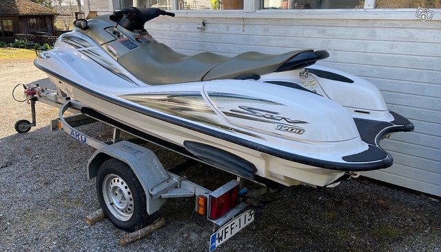 Yamaha Waverunner 1200 SUV + traileri, kuva 1