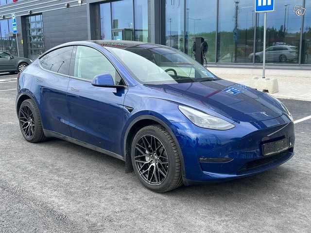 TESLA Model Y, kuva 1