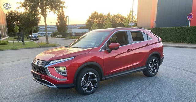 MITSUBISHI ECLIPSE CROSS