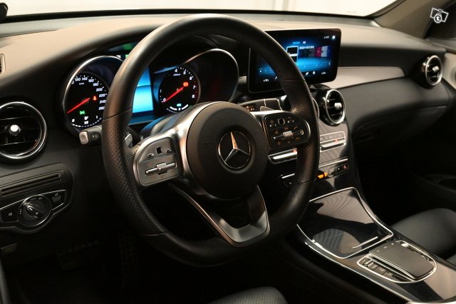 Mercedes-Benz GLC 13