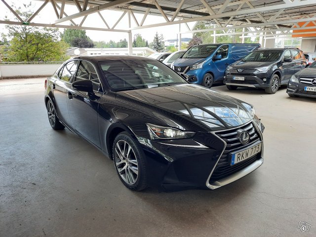 Lexus IS, kuva 1