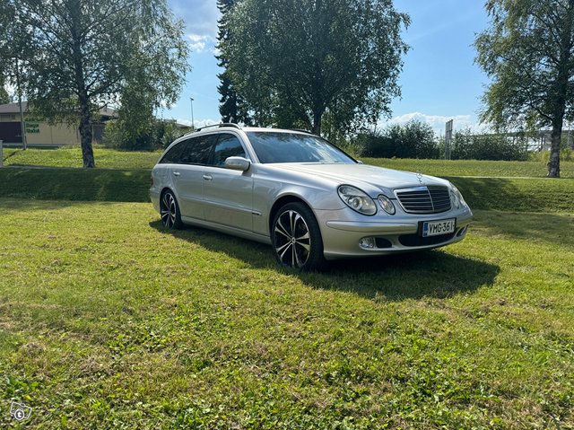 Mercedes-Benz E 220, kuva 1