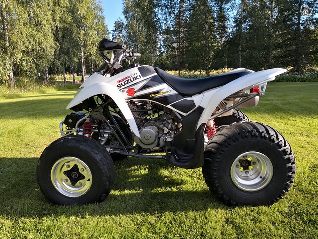 Suzuki crossimönkijä, kuva 1