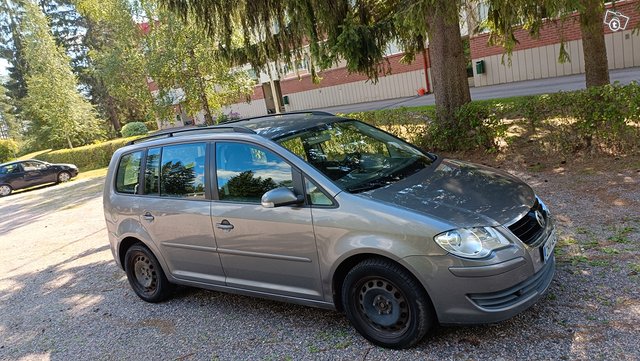 Volkswagen Touran, kuva 1