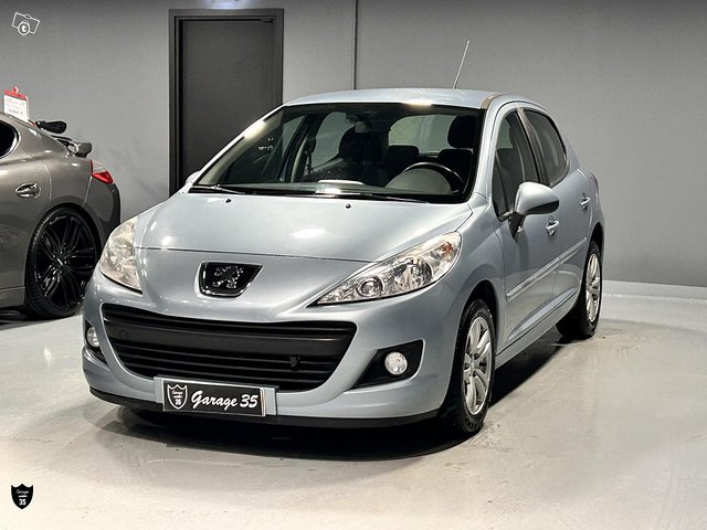 Peugeot 207 10