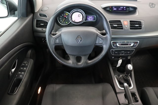 Renault Megane 24