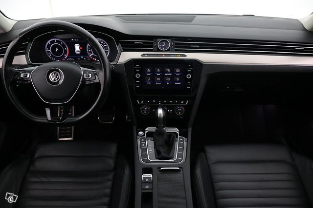 Volkswagen Passat 16