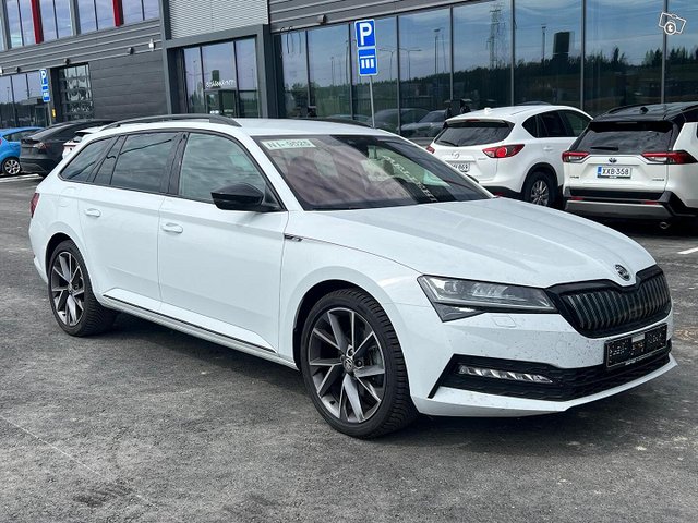 SKODA Superb, kuva 1