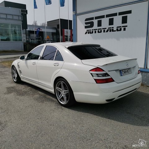 Mercedes-Benz S