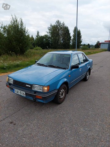 Mazda 323, kuva 1