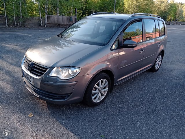 Volkswagen Touran, kuva 1