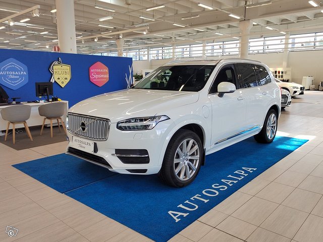 VOLVO XC90 1