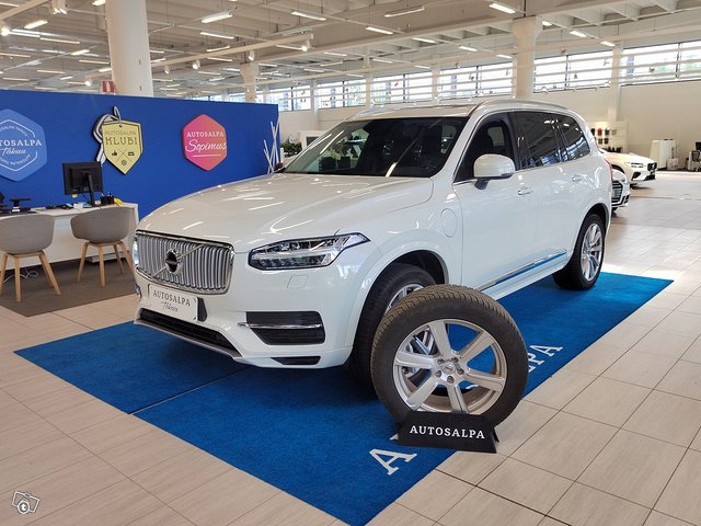 VOLVO XC90 2