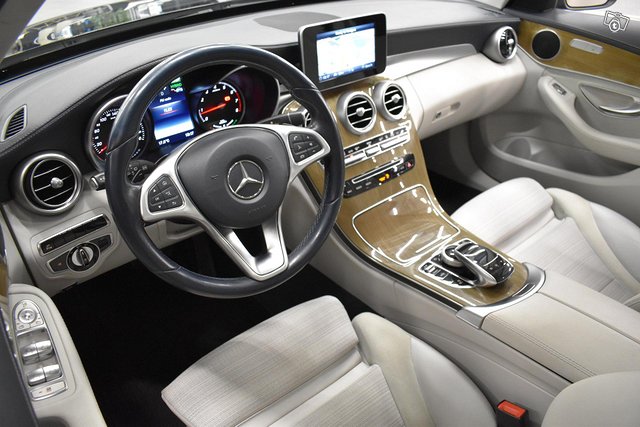 Mercedes-Benz C 4