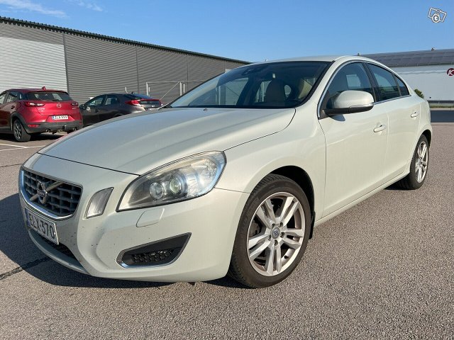 Volvo S60, kuva 1