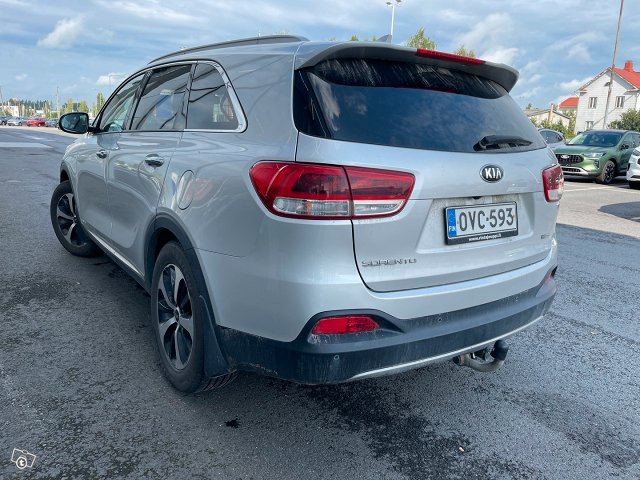 Kia Sorento 4