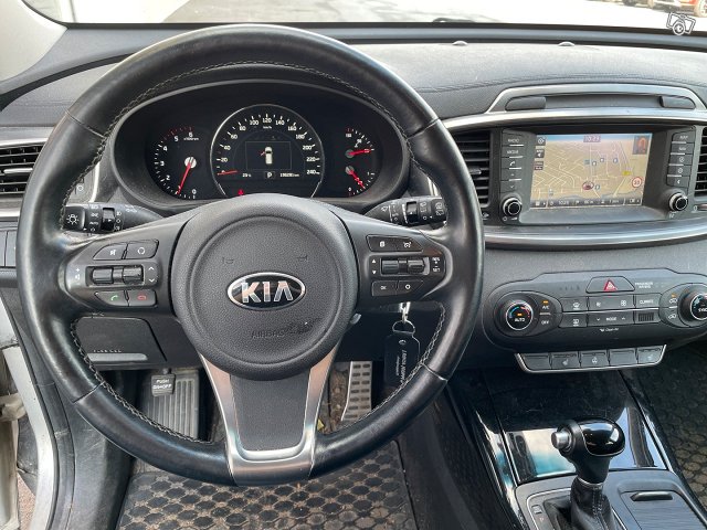 Kia Sorento 8