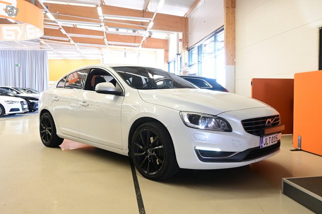 Volvo S60, kuva 1