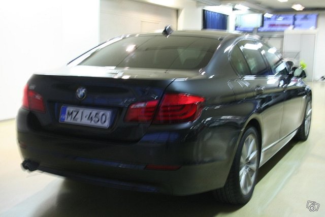 BMW 525 6