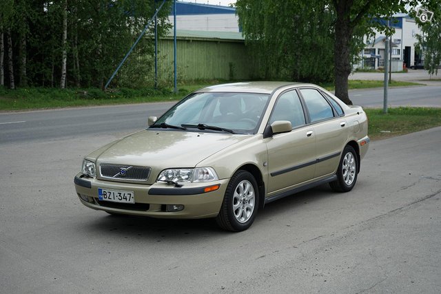 Volvo S40