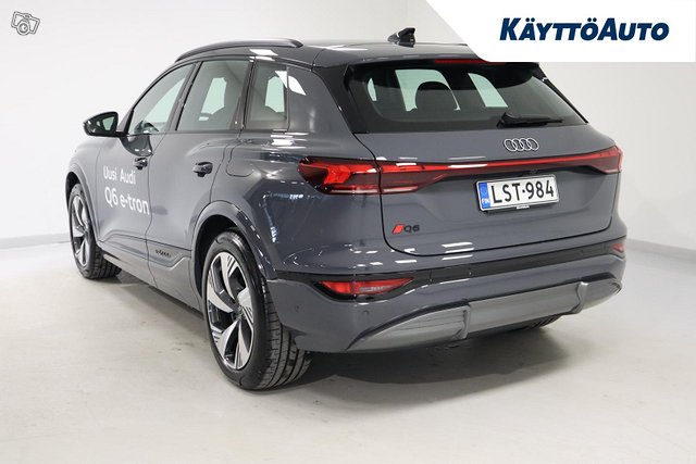 Audi Q6 E-tron 8