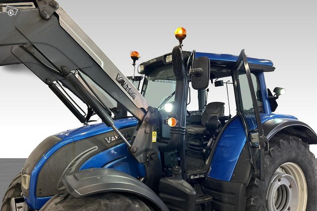 Valtra N142 21