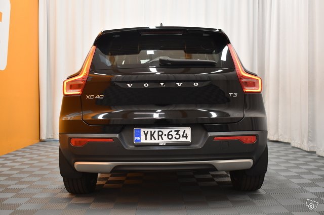 Volvo XC40 7