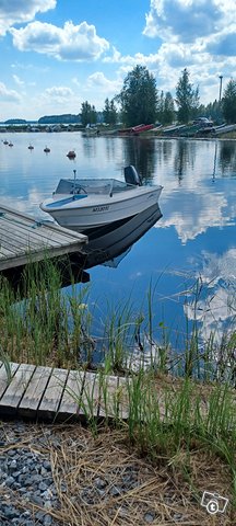 Tuulilasivene omavalmiste Suzuki moottorilla, kuva 1