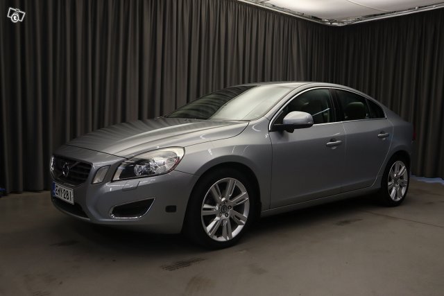 Volvo S60, kuva 1