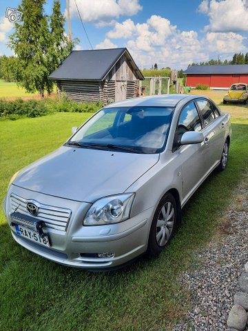 Toyota Avensis, kuva 1