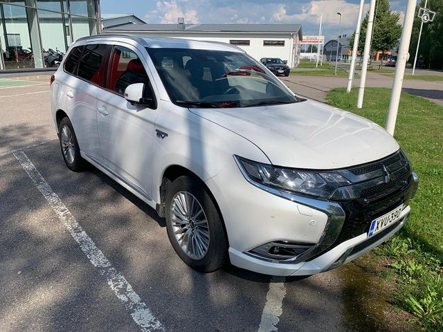 Mitsubishi Outlander, kuva 1