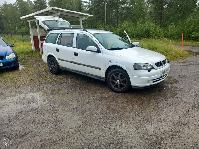 Opel Astra 8