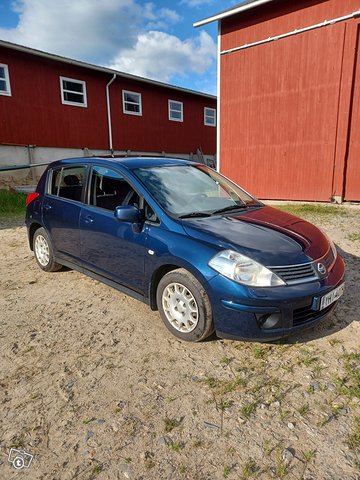 Nissan Tiida, kuva 1