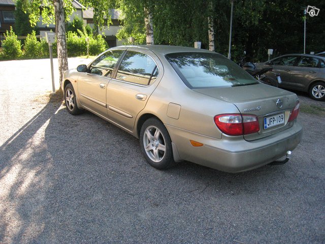 Nissan Maxima, kuva 1