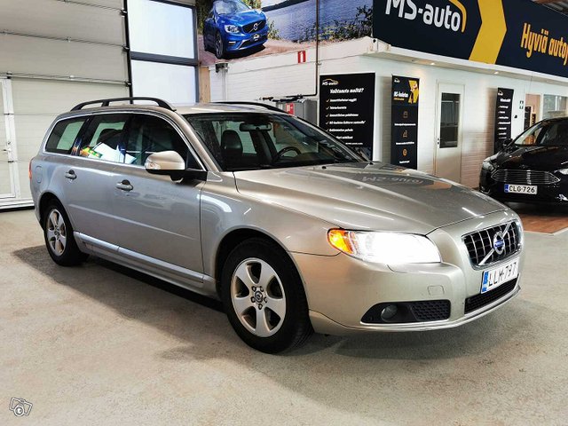 Volvo V70