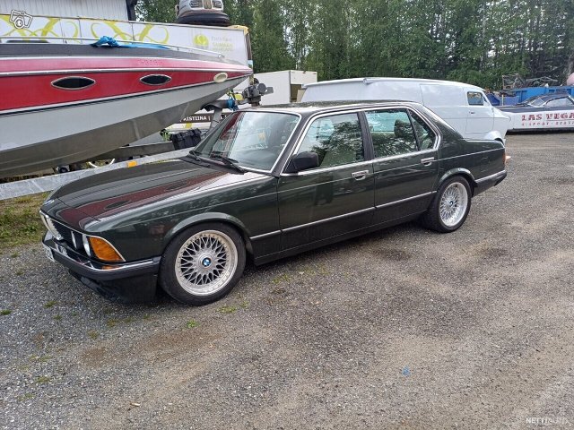 BMW 728