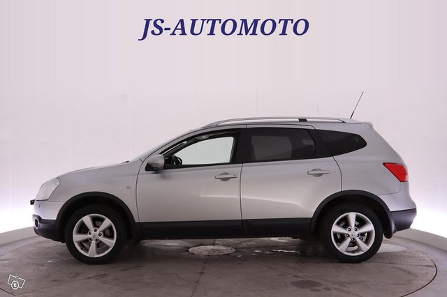 Nissan Qashqai+2 25