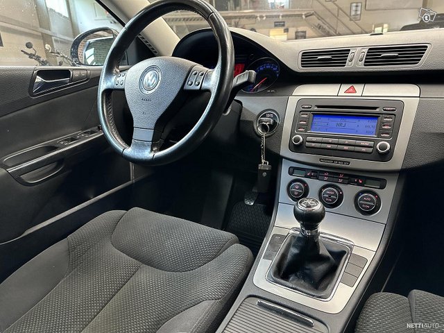 Volkswagen Passat 12